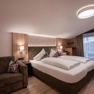 Alphotel Garni Salner Ischgl